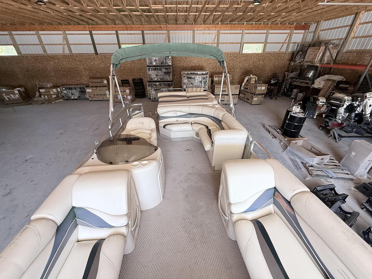 Used 2003 Bennington 2275 RL