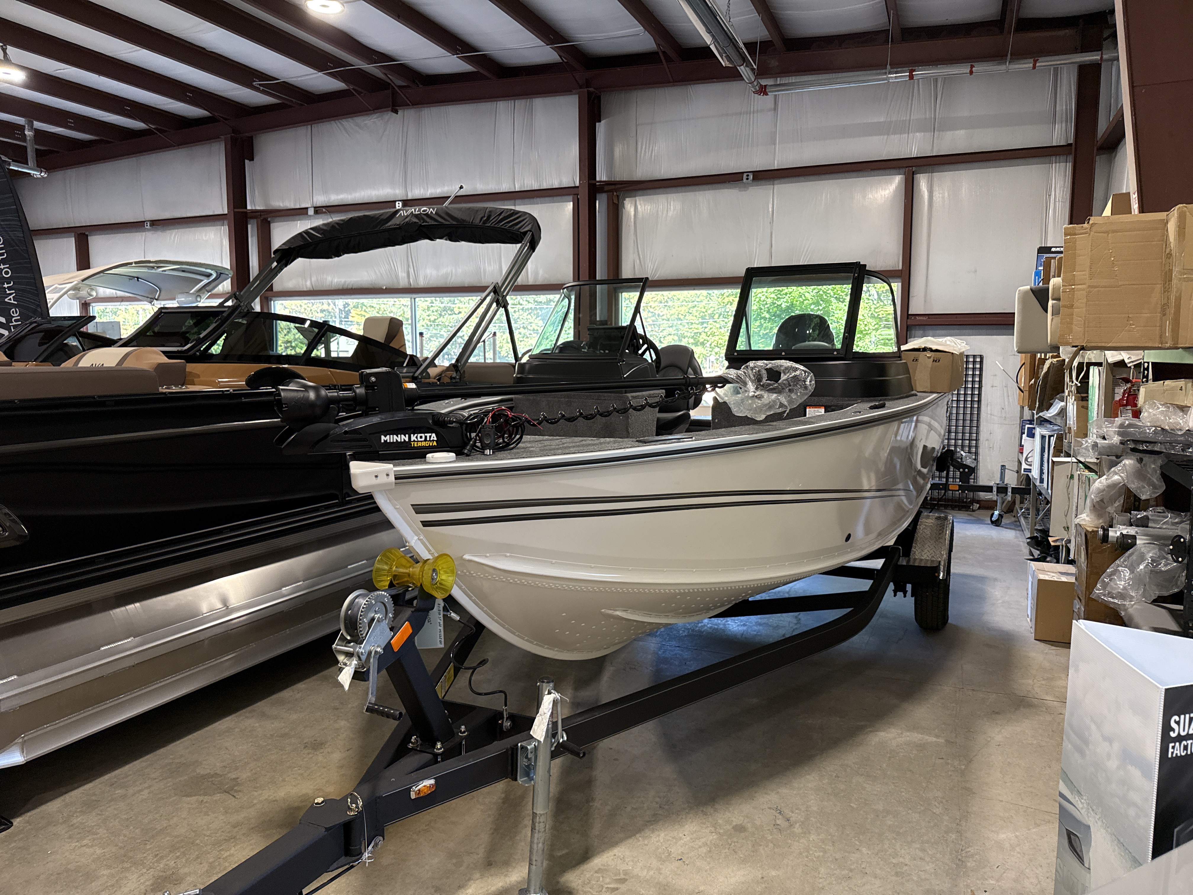 2027 G3  Angler V 1850 SF