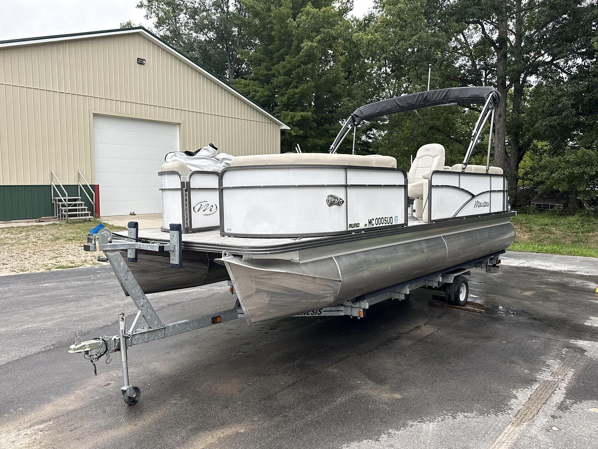 Used 2017 Manitou Aurora