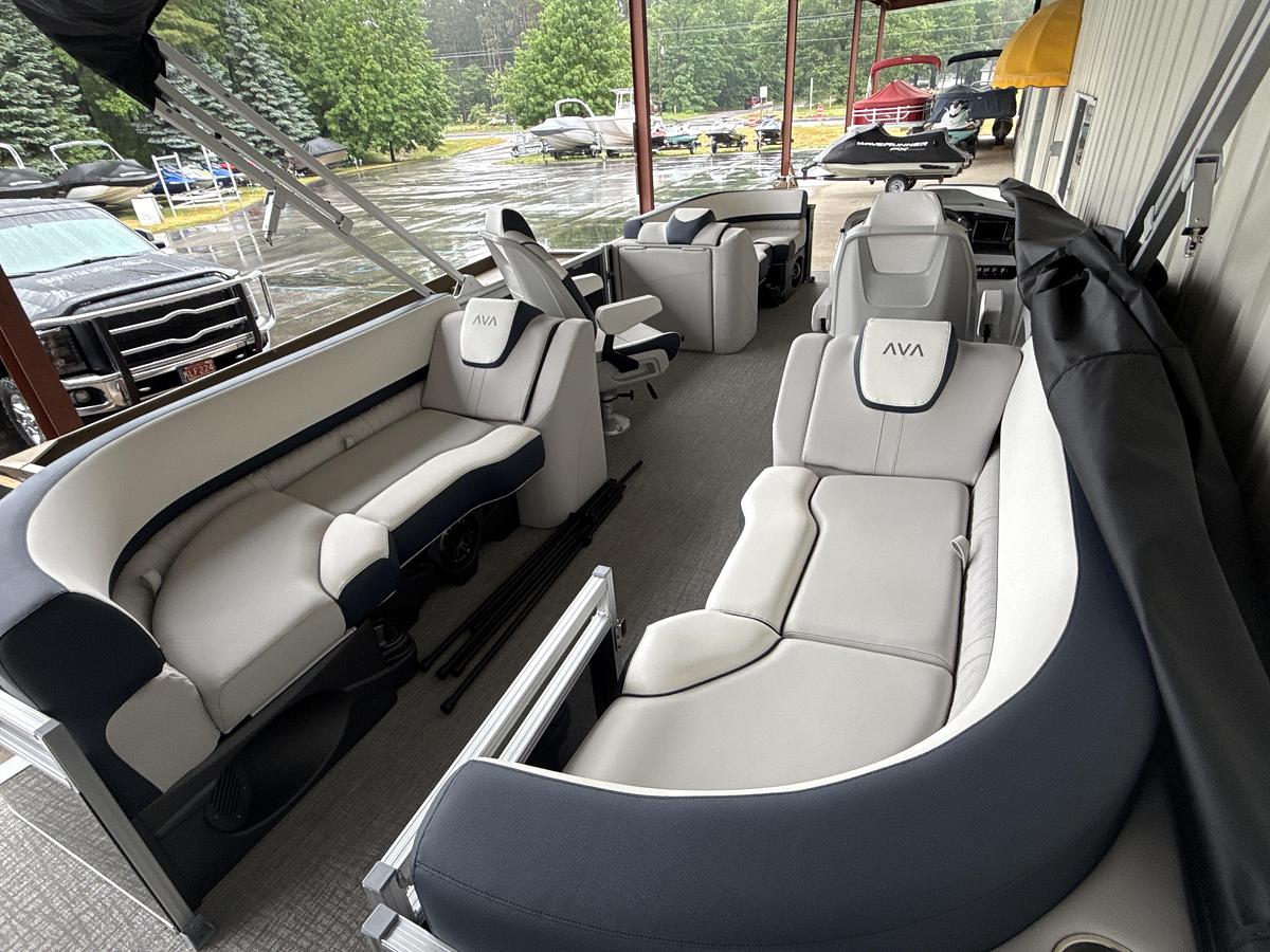 2026 Avalon 23 LSZ Quad Lounger