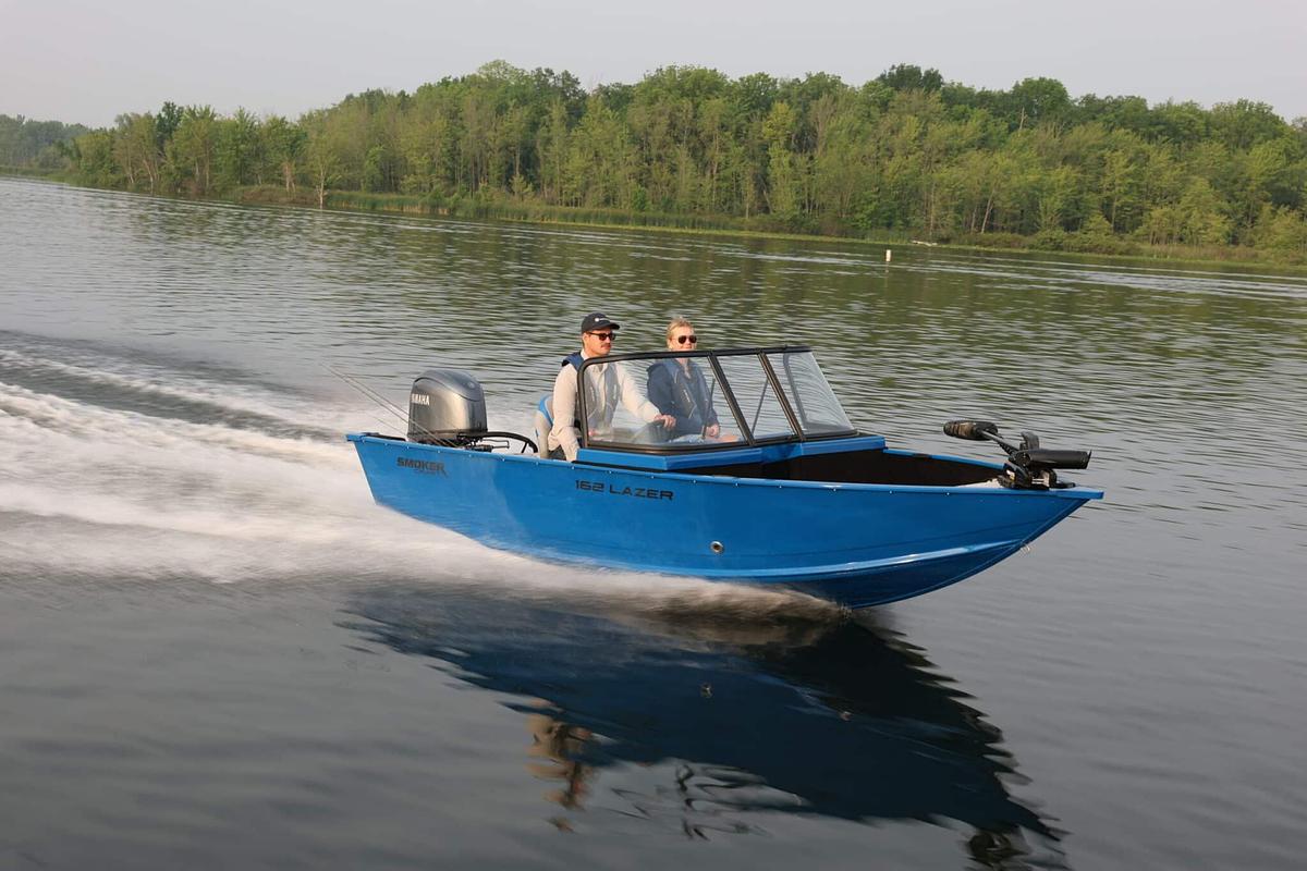 Smoker Craft Lazer 162
