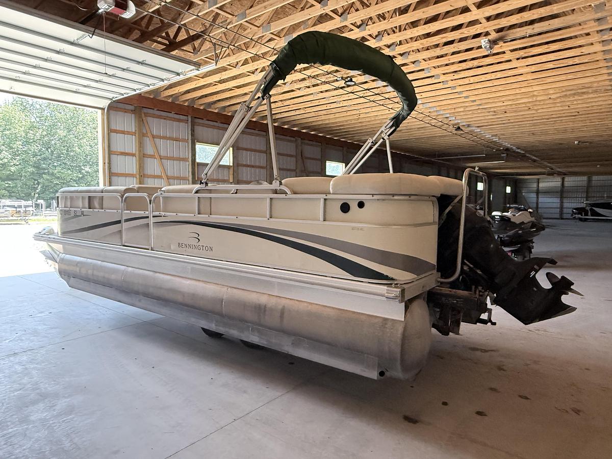Used 2003 Bennington 2275 RL