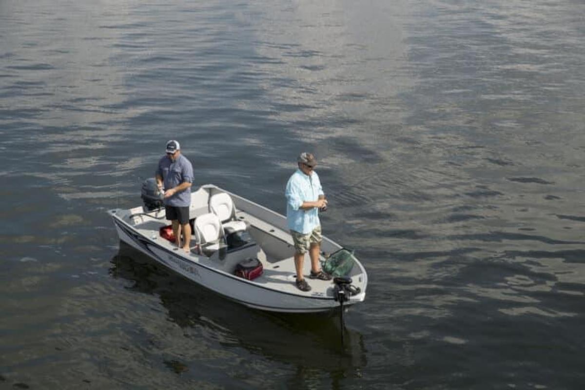 Smoker Craft Angler 16 SC