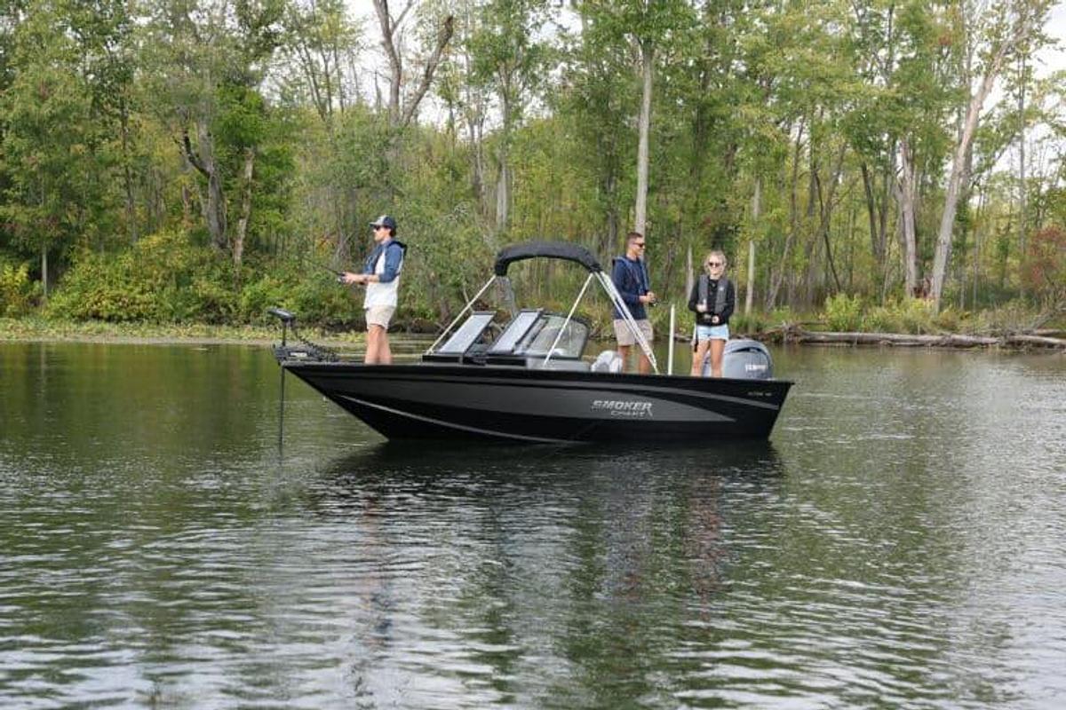 Smoker Craft Ultima 182
