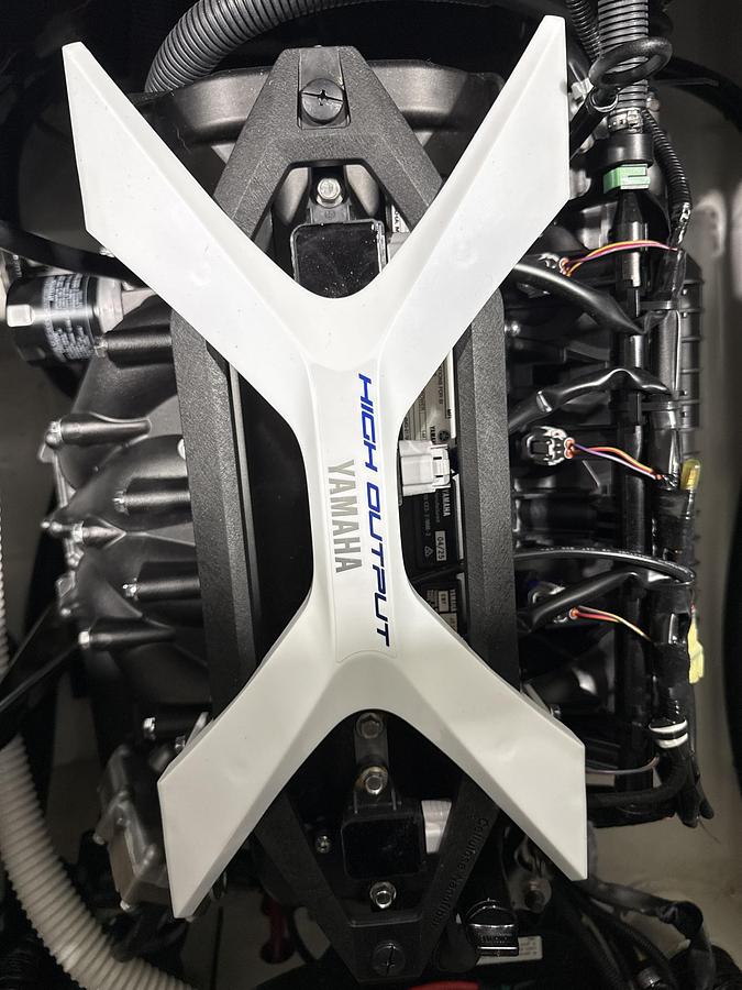 2026 Yamaha 252SD