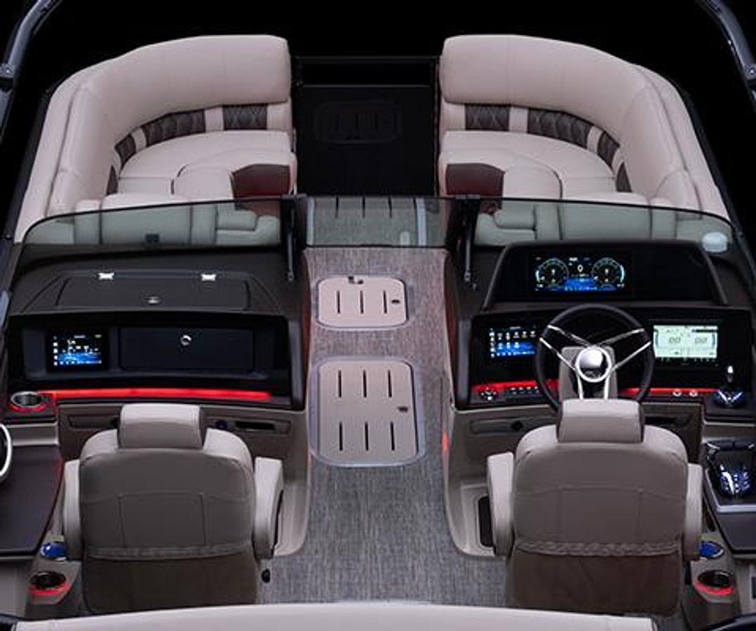28 QX Fastback - Quad Bench