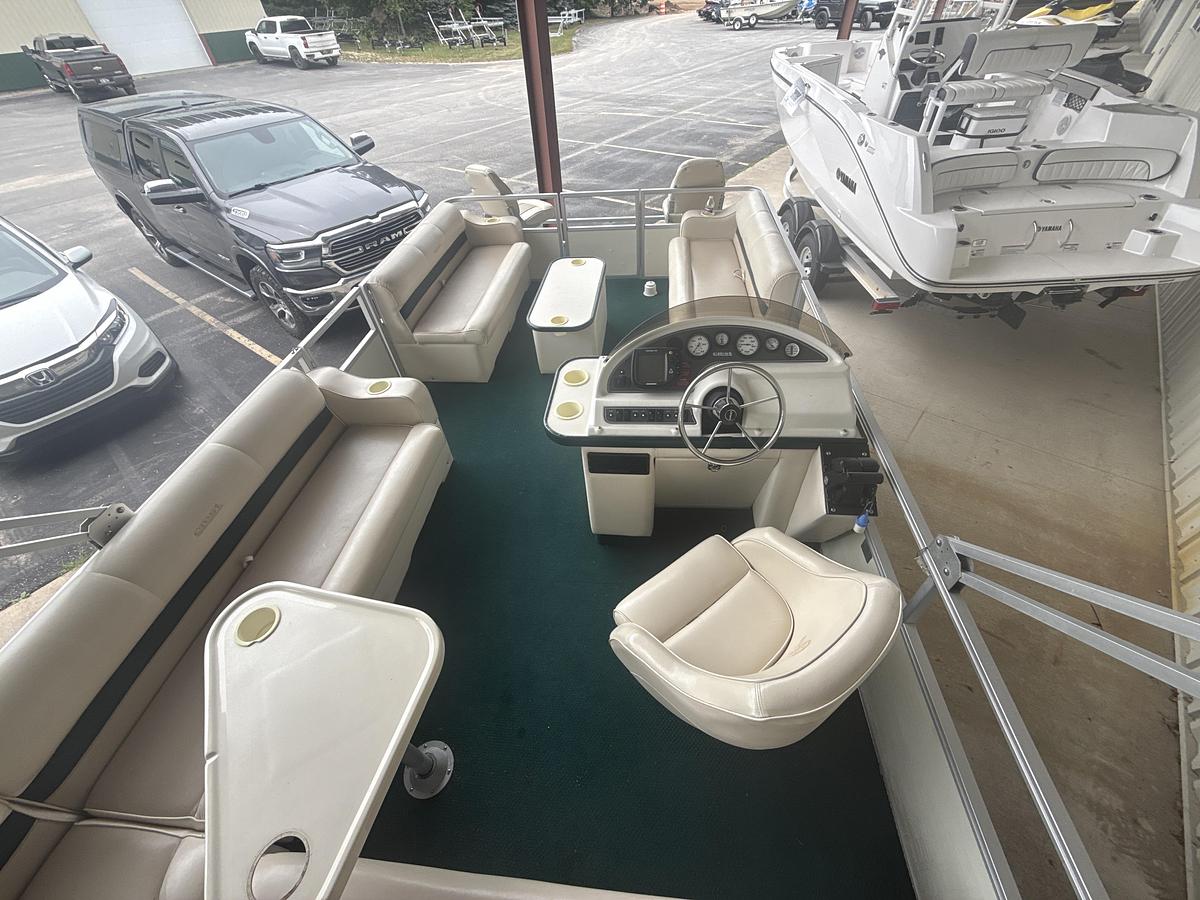 Used 1999 Crest Crest II DL