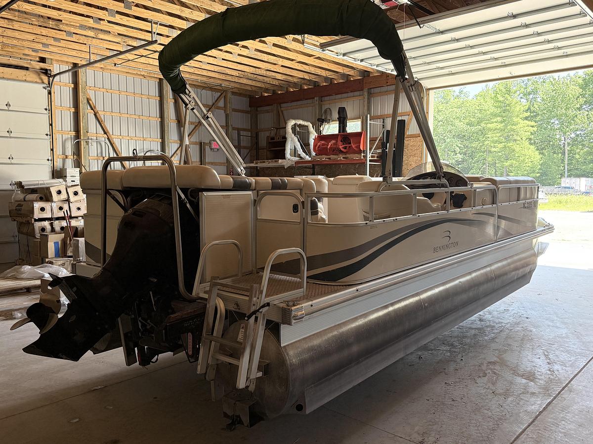Used 2003 Bennington 2275 RL