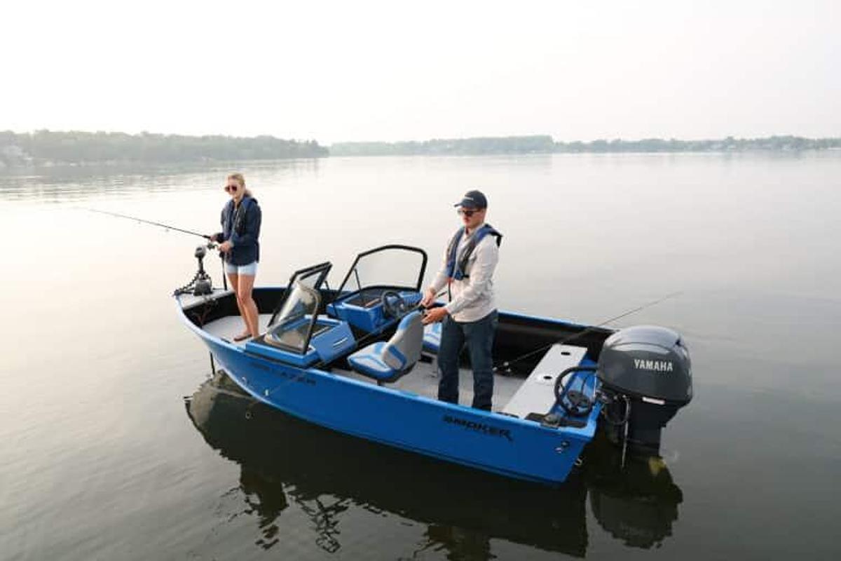 Smoker Craft Lazer 162