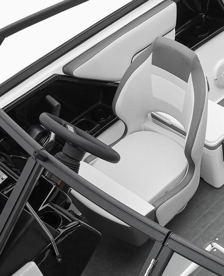 Value-Packed Boating Experience SX190