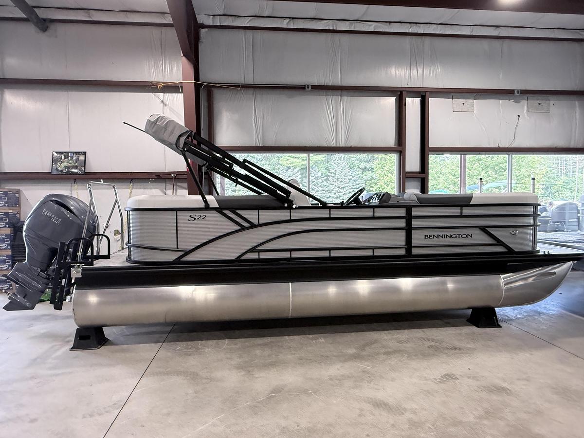 2027 Bennington 22S1SR