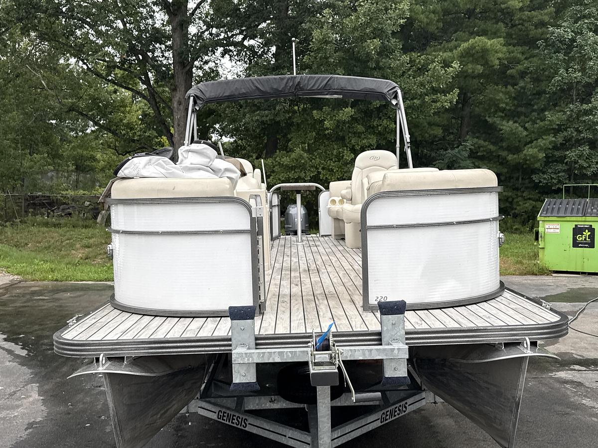 Used 2017 Manitou Aurora