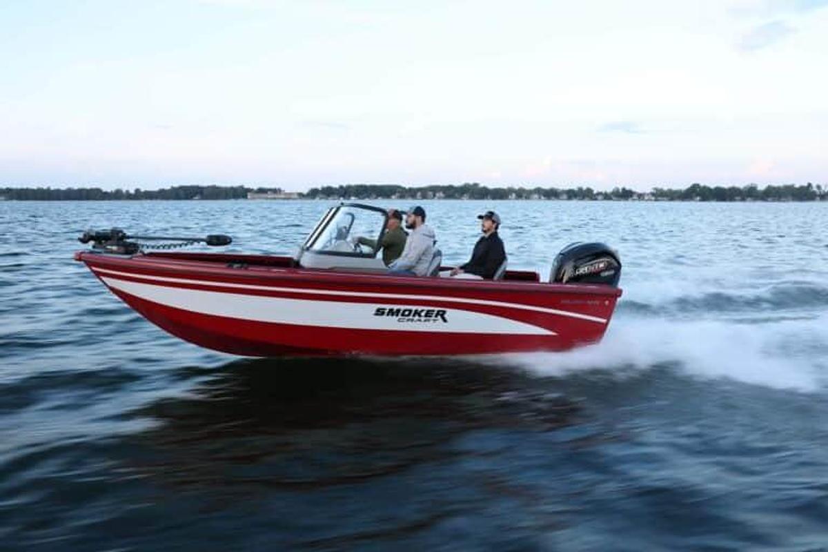 Smoker Craft Explorer 190 FS