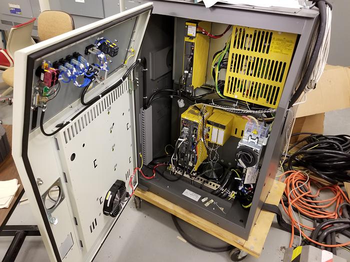 Used 2017 FANUC M2000iA/900L EQUIPPED FOR VISION WITH R30iB CONTROLLER LIKE NEW
