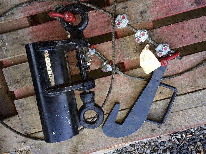 0 Schramm TMDRAS-3323-B Pipe Handling Tong & Slip Assembly