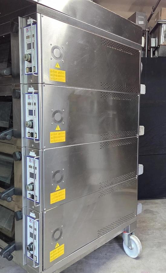Used CINELLI ESPERIA CG/E 4 Deck Bakery and Pizza Oven With STEAM