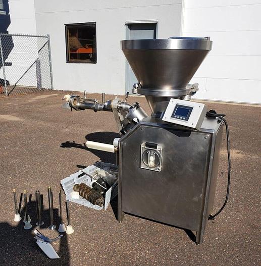 Used VEMAG Robot 500 Vacuum Filler Depositor Sausage Stuffer