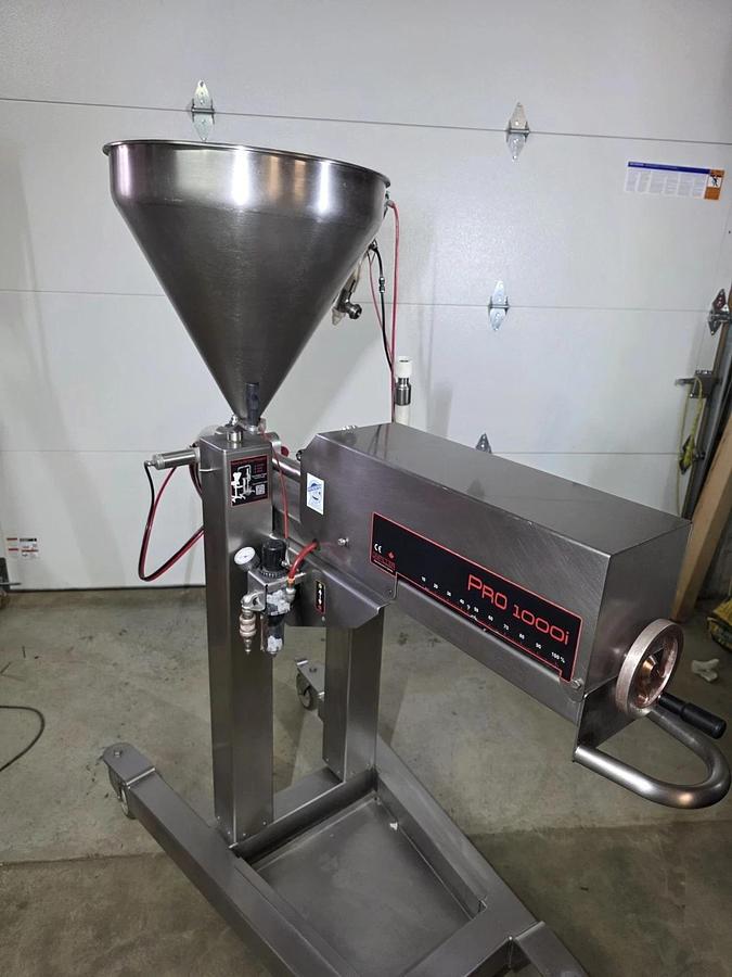 Used UNIFILLER PRO 1000i Commercial Bakery Depositor