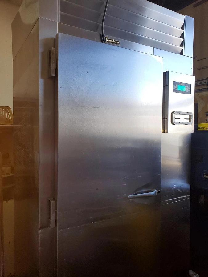 Used Very Nice TRAULSEN RBC200 BLAST CHILLER with Remote Condenser