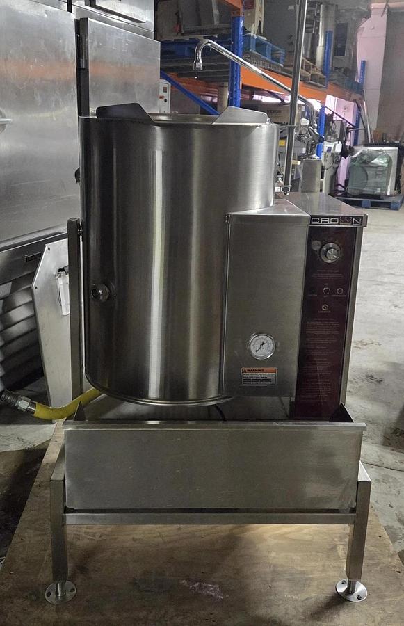 Used CROWN GC-12 12 Gallon Floor Tilting 2/3 Jacketed Steam Gas Kettle GAS