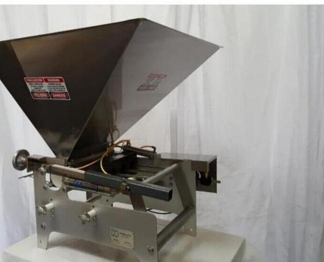 Used HINDS-BOCK 5P-08WT 5 Piston Depositor