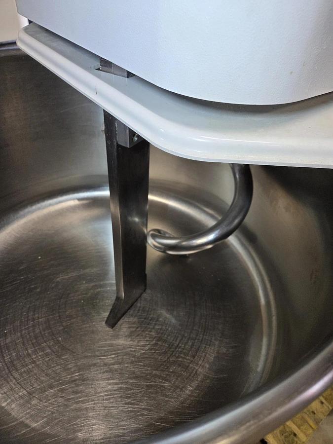 Used UNIVEX SL120 180 qt Spiral Dough Mixer 