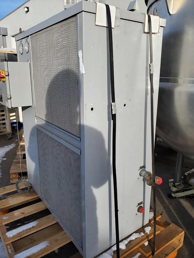 Used TURMOIL OCO-400 IL Industrial In-Line Oil Oil-Based Cooler Chiller UNUSED