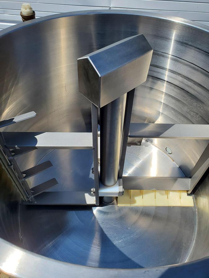 Used SAVAGE BROS 450 Lb Chocolate Melter Conditioner Tempering Machine Mixing Kettle