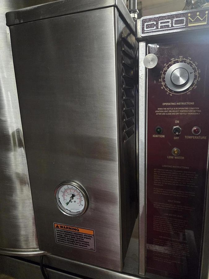 Used CROWN GC-12 12 Gallon Floor Tilting 2/3 Jacketed Steam Gas Kettle GAS