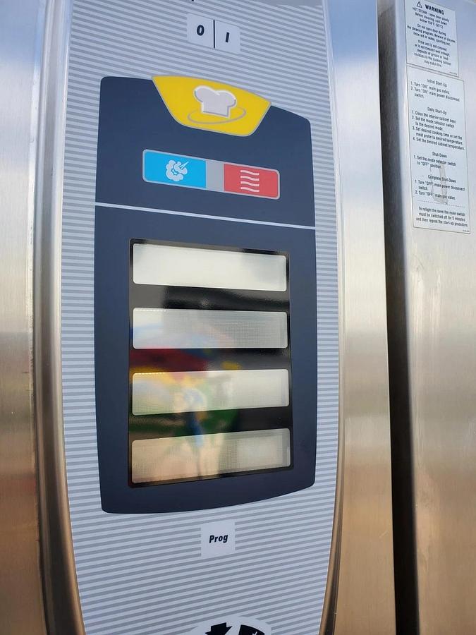 Used RATIONAL OVEN SCC202G ROLL-IN RACK Self Cooking Center