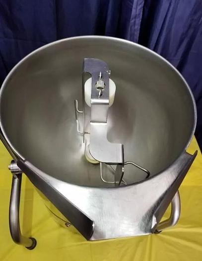 Used CALICO COTTAGE 20 quarts Fudge Mixing Kettle GROEN TDB/8-20