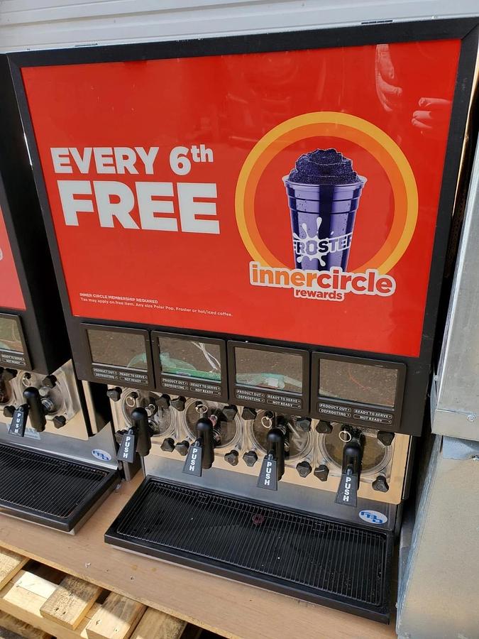 Used 4 FLAVOR Carbonated Frozen Beverage ICEE Slushy DISPENSER Machine cornelius
