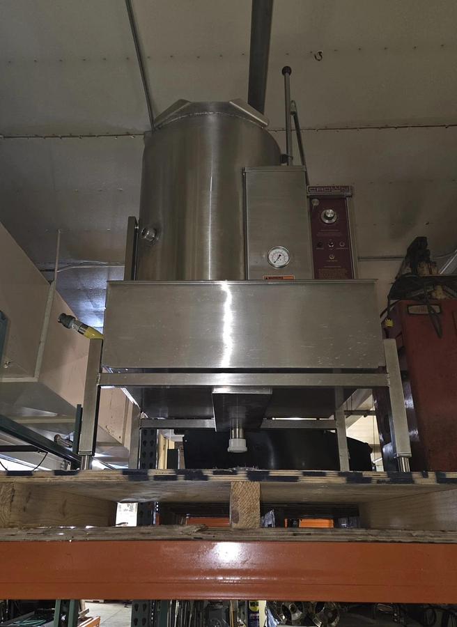 Used CROWN GC-12 12 Gallon Floor Tilting 2/3 Jacketed Steam Gas Kettle GAS