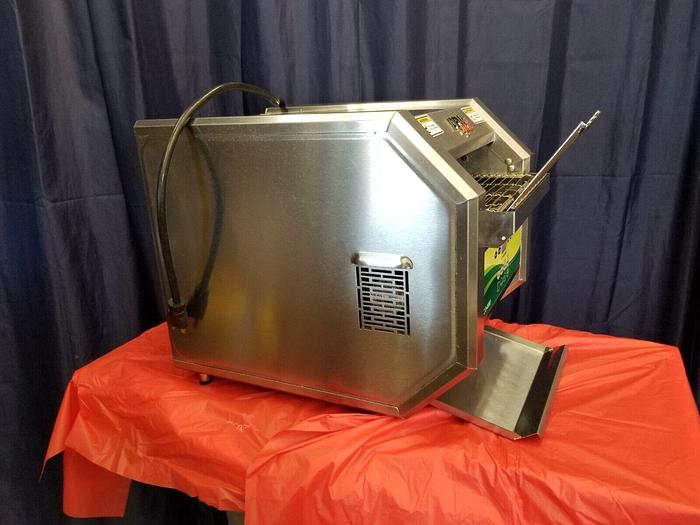 NEW Radiant Conveyor Toaster OVEN APW Wyatt ECO4000-350E