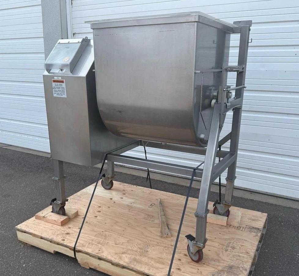 Used 300 LB Double Action Food and Meat MIXER Daniels Food Equipment DMX300