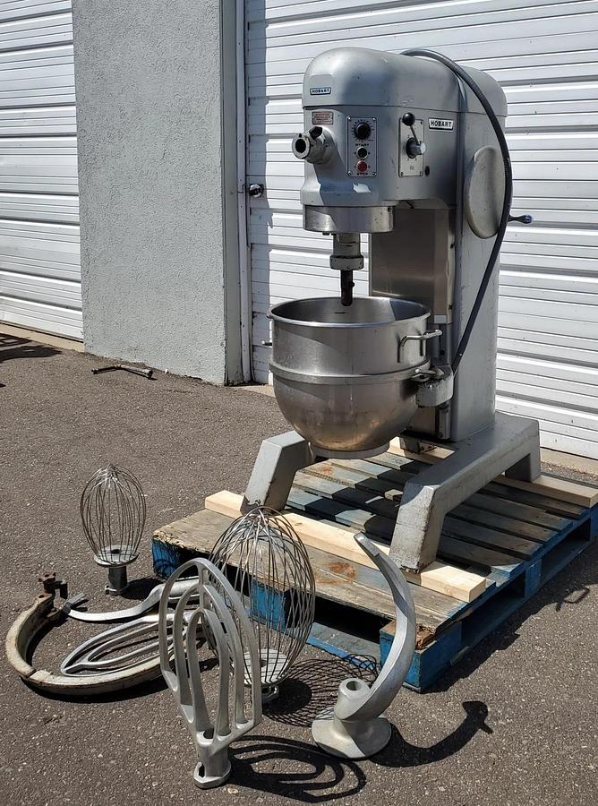 Used HOBART H-600T 60QT Mixer