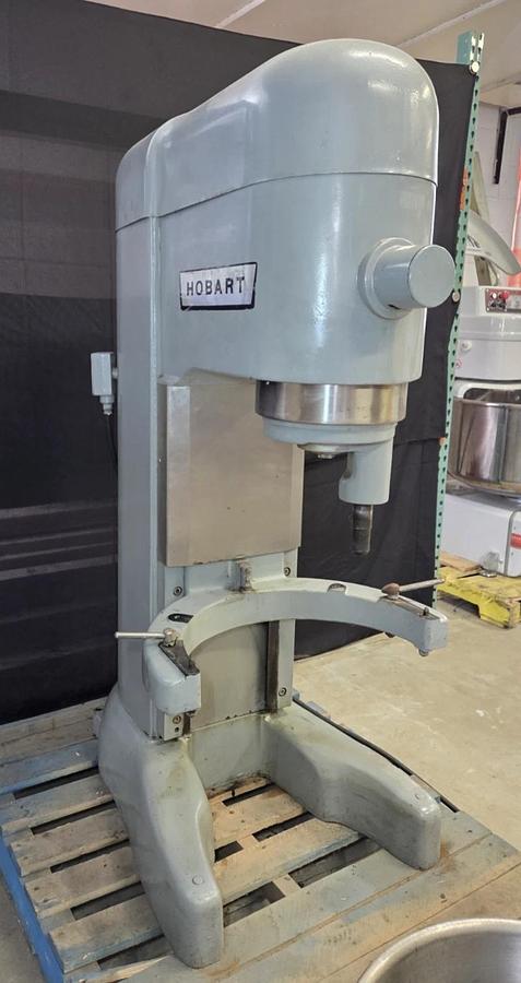 Used HOBART M802 80 QT Planetary MIXER 230V 1 Phase