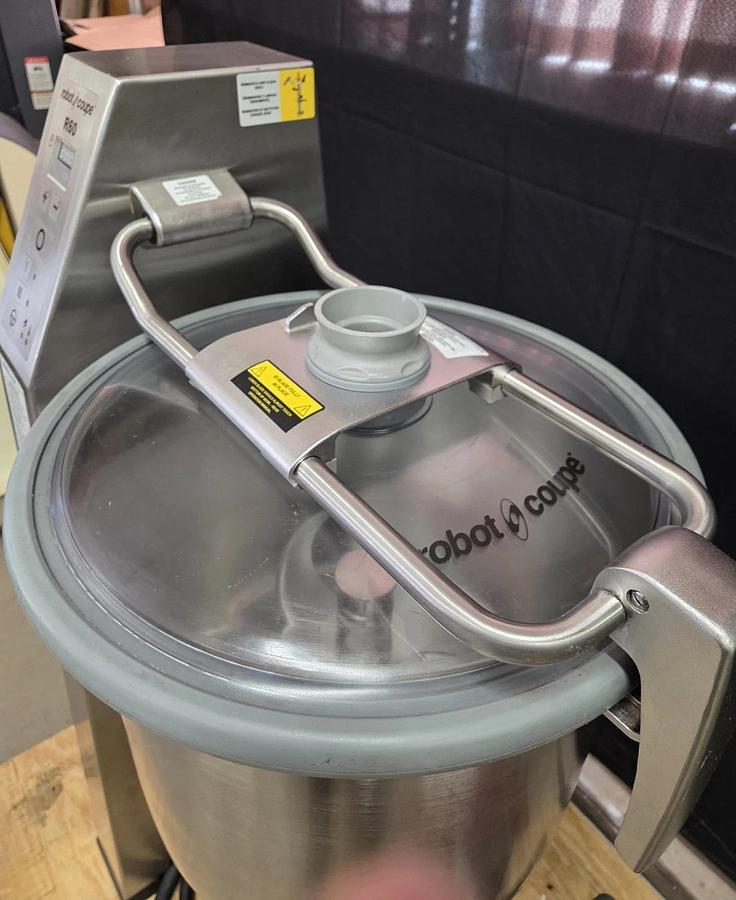 Used ROBOT COUPE R60 Cutter Mixer 63 Quarts Food Processor