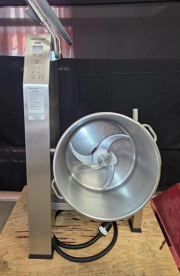Used ROBOT COUPE R60 Cutter Mixer 63 Quarts Food Processor