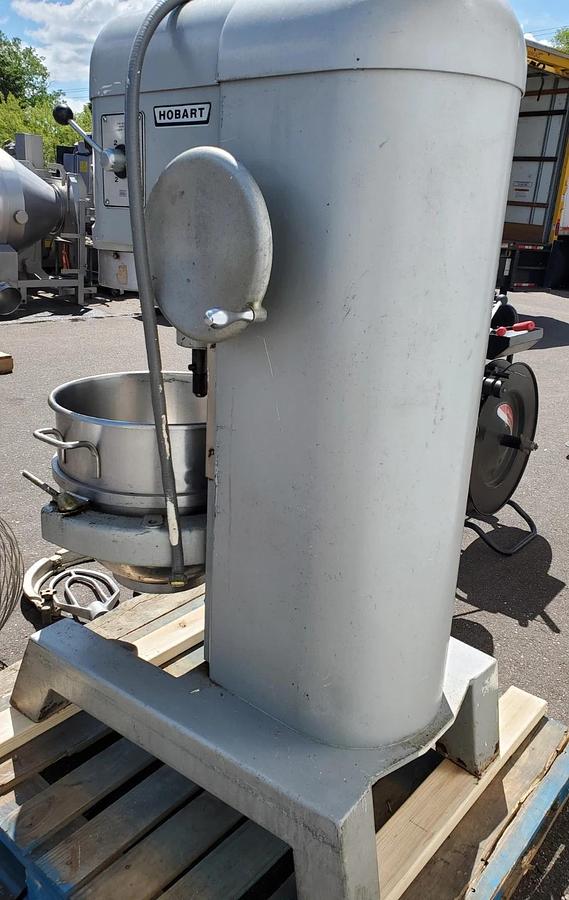Used HOBART H-600T 60QT Mixer