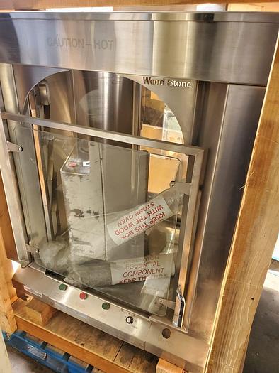 Never Used     WOOD STONE Natural Gas VERTICAL ROTISSERIE WS-GVR-10-NG