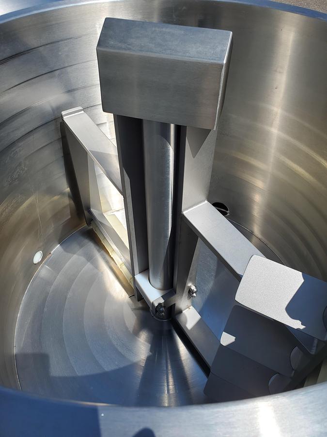 Used SAVAGE BROS 450 Lb Chocolate Melter Conditioner Tempering Machine Mixing Kettle