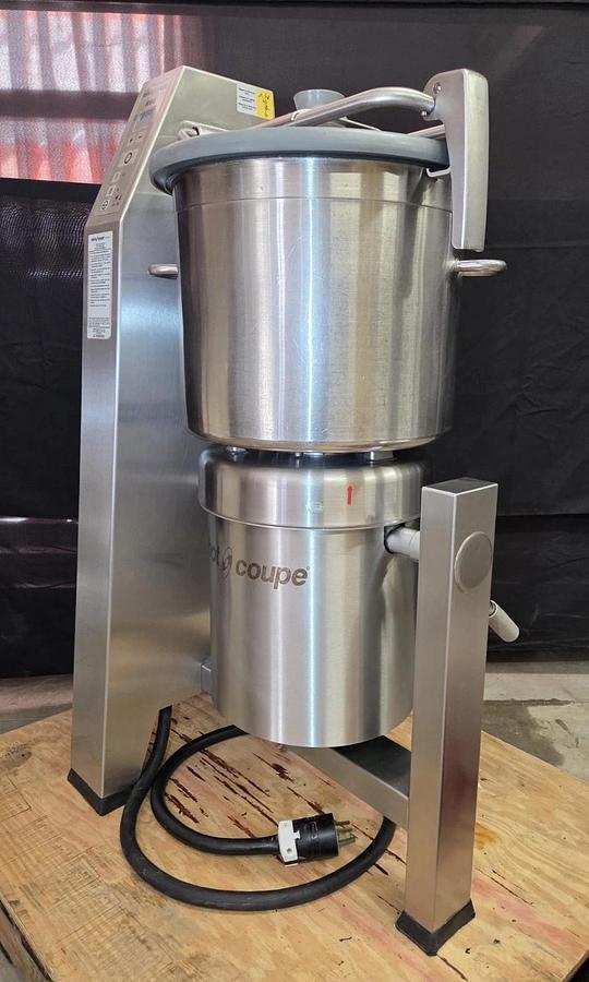Used ROBOT COUPE R60 Cutter Mixer 63 Quarts Food Processor