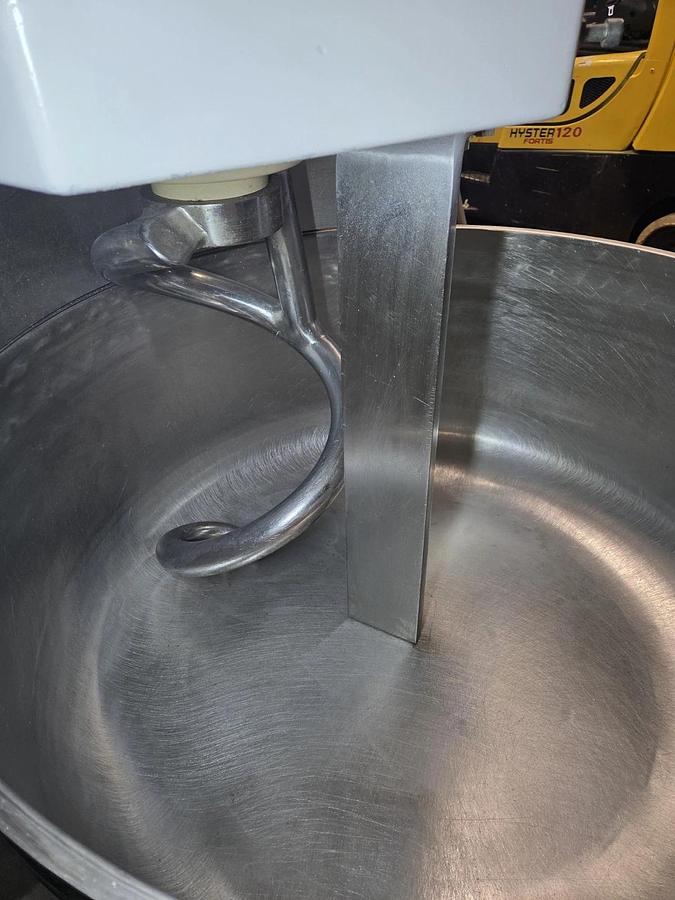 Used ESCHER 160 QUARTS Spiral Dough Mixer