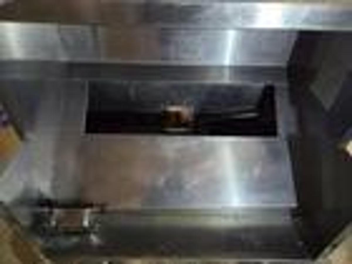 Used WoodStone BISTRO 4343 Gas Stone Hearth Pizza Oven WITH HOOD