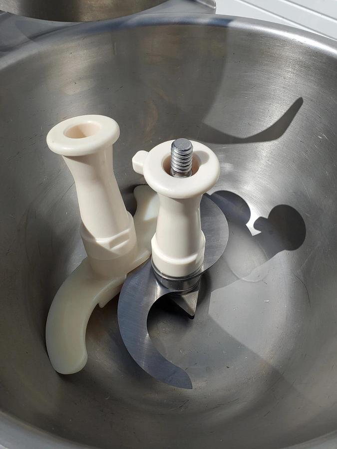 Used HOBART HCM300 Cutter Mixer Chopper 30 QT Food Processor