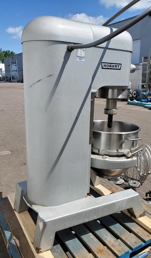 Used HOBART H-600T 60QT Mixer