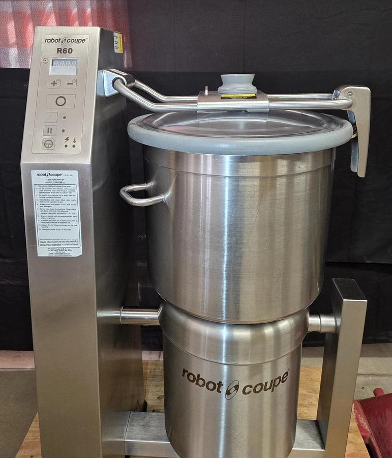 Used ROBOT COUPE R60 Cutter Mixer 63 Quarts Food Processor