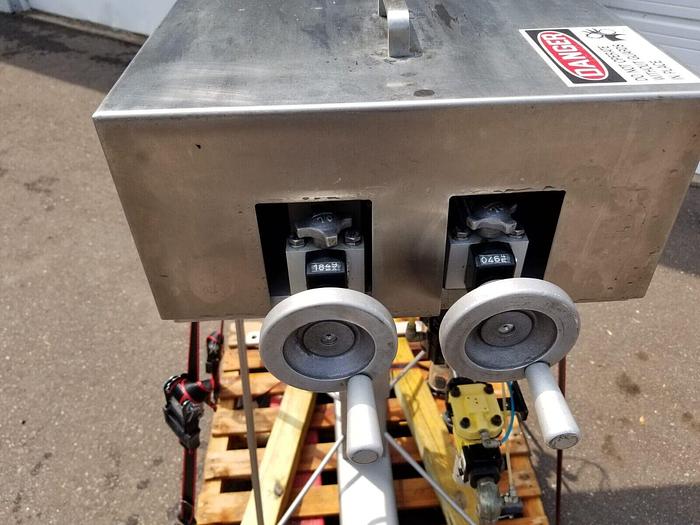Used HINDS-BOCK DEPOSITOR Filler Machine MODEL 2P-64