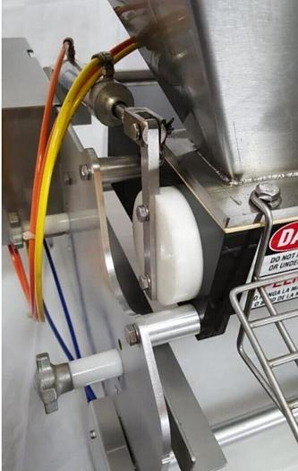 Used HINDS-BOCK 5P-08WT 5 Piston Depositor